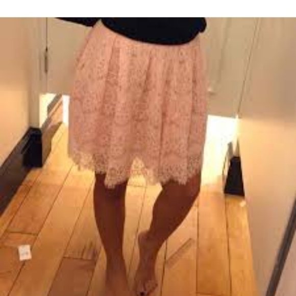 3/$15 Forever 21 LA lace Cream color skirt Size Small - Picture 8 of 12